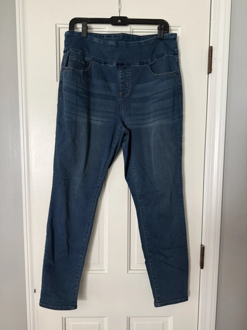 Midnight Blue Women's Stretch Jeggings - Pull-On Comfort - Picture 1 of 3